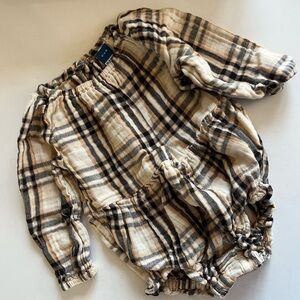 Old Navy onesie outfit size 0-3 months